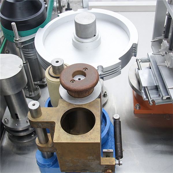 Automatic-Wet-Glue-Labeling-Machine-Details